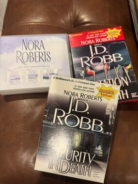 Nora Roberts / J.D. Robb Audiobook Set - Purity in Death + Collections
